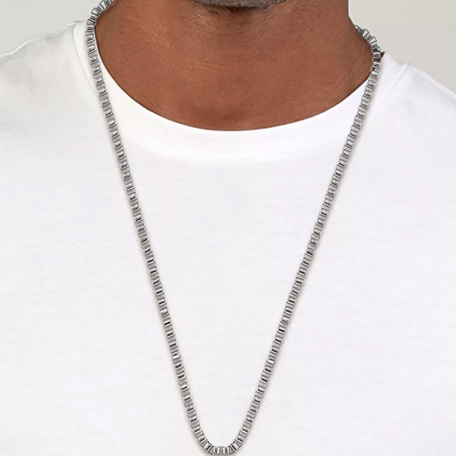 Collares de plata